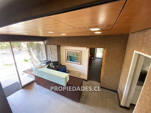 Casa Oficina En Venta En Lyon / P. De Valdivia