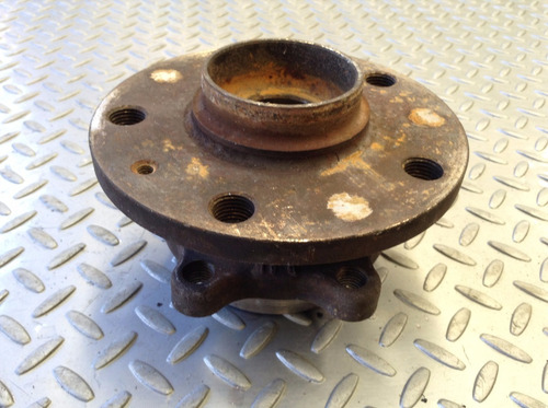 Maza De Rueda Delantera Vw Bora 2.5 Lts Mod 05-10 Orig C/u