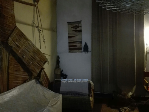 Venta De Casa En Colón Sobre Avda. Garzón.