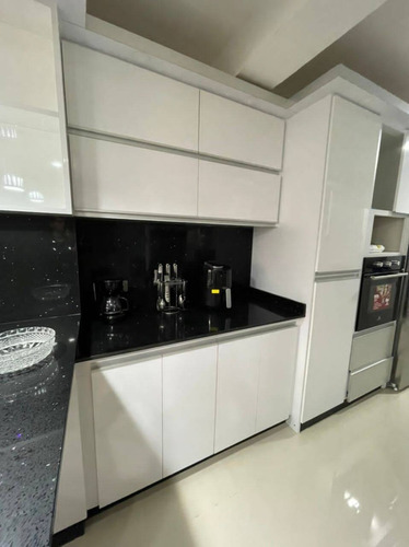 Imagen 3 de 16 de Townhouse En Venta Altos De Aricagua Sector El Rincón, Cod. 11452. Daniela Jimenez 0414.4027874