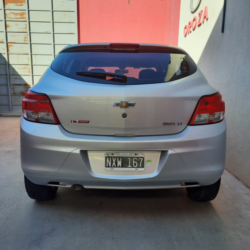 Imagen 2 de 8 de Chevroletonix