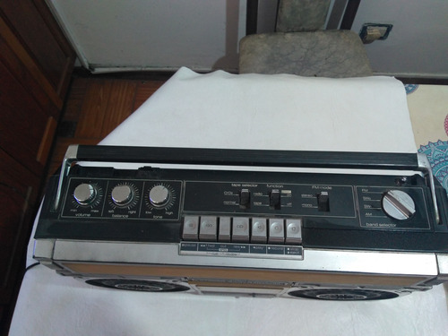 Radio Grabador Sharp Gf 6060 Solo Fm A Reparar Leer Plateado (Usado)