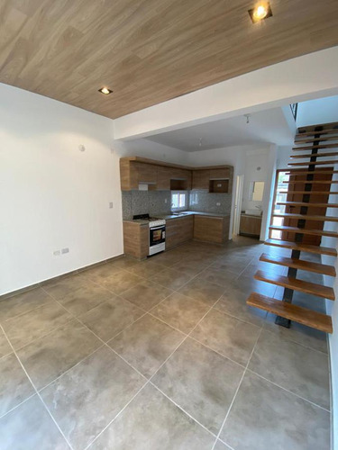 Venta - Lomas Del Chateau - 2 Dormitorios - Divino!!