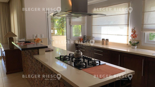 Imagen 11 de 30 de Casa En Venta Ubicado En Santa Catalina, Villanueva, Tigre