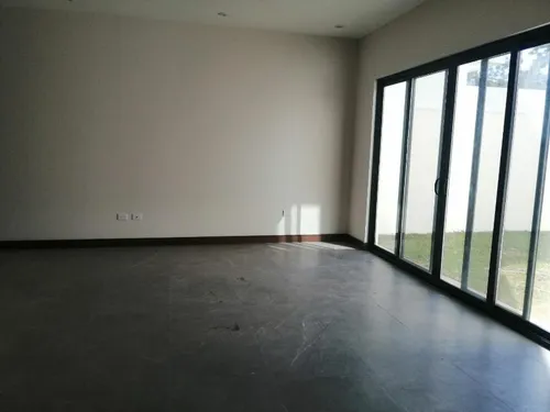 Casa En Venta En Colonia Los Cristales, Monterrey, Nuevo León