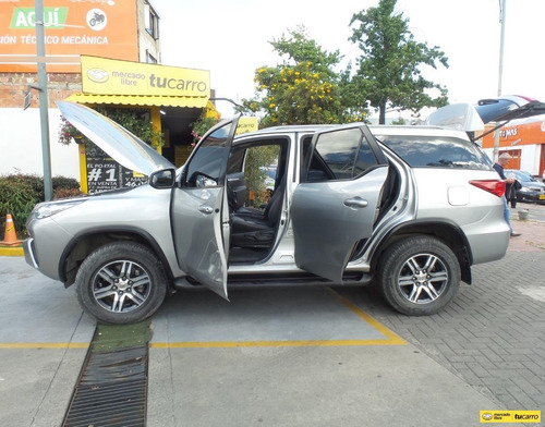 Imagen 8 de 25 de Toyota Fortuner