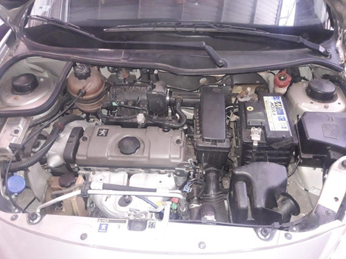 Peugeot 207 1.4 Xr Sport 8v Flex
