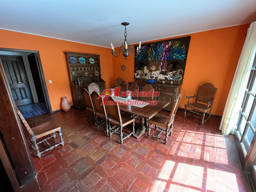 Hermosa Casa En Golf, Punta Del Este