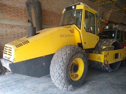 Imagen 1 de 14 de Vibrocompactador Pata De Cabra Bomag Bw 211 D-40