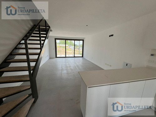 Townhouses En Venta 4 Ambientes - Oliden Joven - Pilar