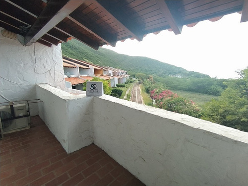Imagen 9 de 14 de Town House Remodelado Con Hermosa Vista Al Mar