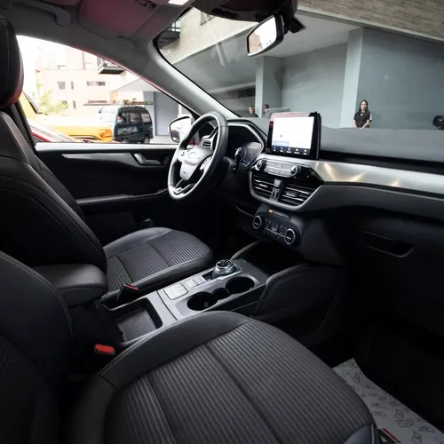 Ford Escape titanium 2.0