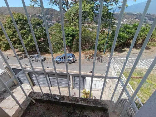 Se Vende Casa En Prados Del Este