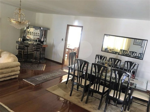 Linda Casa Com Muito Espaço, Suite, Sala De Estar, Sala De Jantar, Copa E Quintal Amplo . - 3-im309607