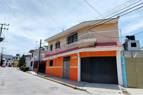 Casa En Venta Parque De Poblamiento En Esquina Con 4 Habita