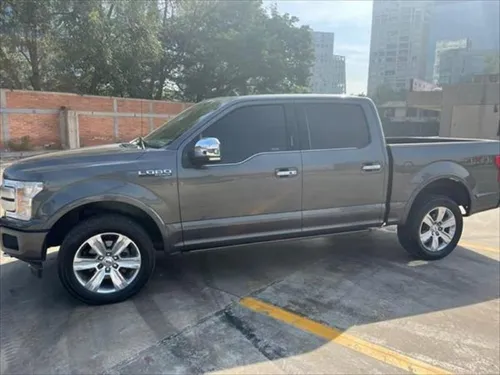 Ford Lobo Platinum Crew Cab 4x4