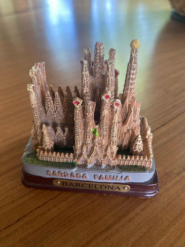 Souvenir De Basílica Sagrada Familia Gaudi Barcelona