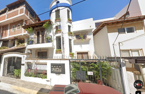 Departamento Ubicado En Colonia 5 De Diciembre, Puerto Vallarta, Jalisco. Con 2 Recamaras Y 75m2. A Unos Minutos De Playa Camarones.