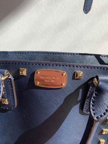 Cartera Michael Kors Con Tachas Única Última Colección
