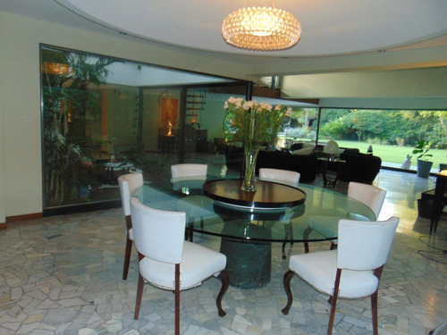 Imagen 5 de 30 de Casa En Venta . 5 Dormitorios- Las Lomas-jockey- Única