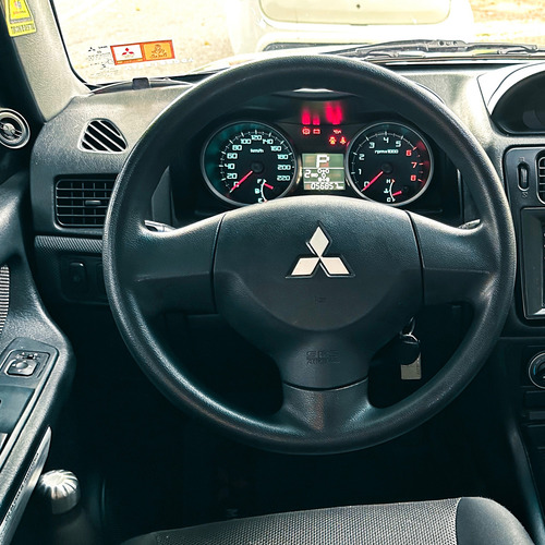 Mitsubishi Pajero TR4 2.0 Flex Aut. 5p