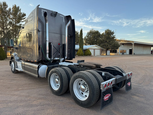 Tractocamión 2006 Peterbilt 387 - C15 - Manual 18 Vel.
