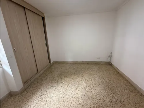 Apartamento Duplex En Laureles,primer Piso