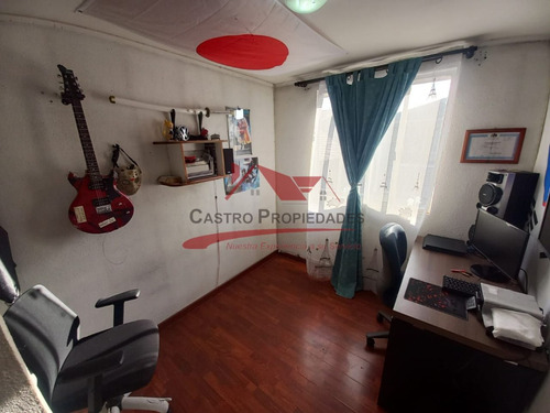 Hermosa Casa De Dos Pisos, 4 Dormitorios 3 Baños, Quilicura