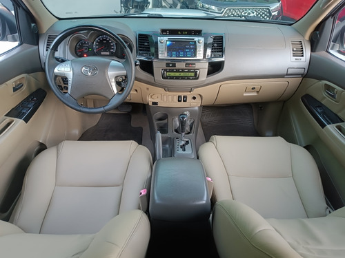 Toyota Hilux SW4 3.0 SRV 4X4 16V TURBO INTERCOOLER DIESEL 4P AUTOMÁTICO