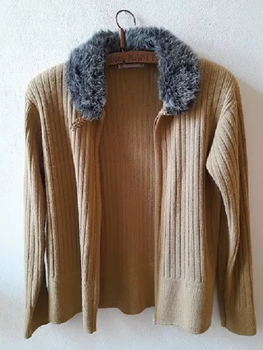 Sweater Lago Puelo Con Cuello De Piel. Talle M. MercadoLibre