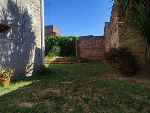 Imagen 30 de 30 de Venta Ph 4 Amb. Centro De Lujan Reciclado- Permuta