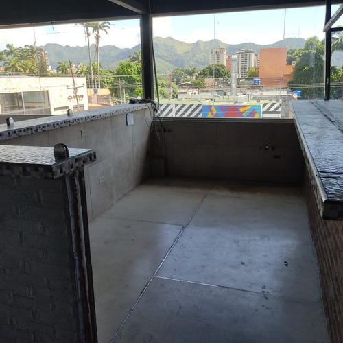 Local Comercial En Alquiler En Urbanización El Viñedo Valencia