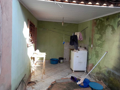 Vd Cs 2 Qts (1 Suíte) Prox. Ao Superm. Gardel - Sol Nascente