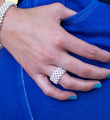 Imagen 5 de 10 de Anillo Bolitas 5 Lineas De Plata .925 Agálea Joyería