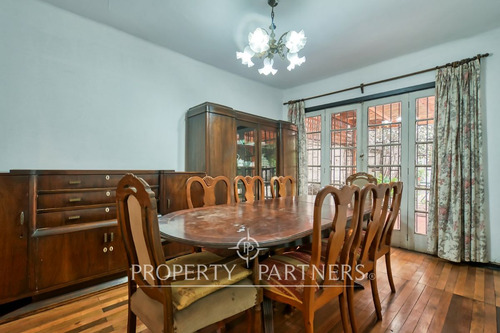 Excelente Ubicación, Casa En Venta En La Reina Cen...