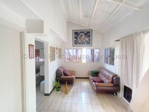 Rosa Rodríguez Vende Casa En El Manzano, Barquisimeto 24-19675