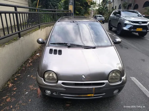 Renault Twingo Dinamique fidji