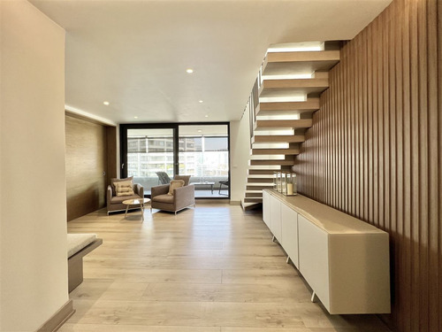 Moderno Penthouse: El Golf
