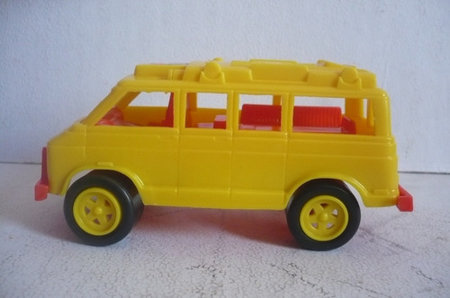Ambulancia De Emergencias - Camioncito Juguete Escala Impala
