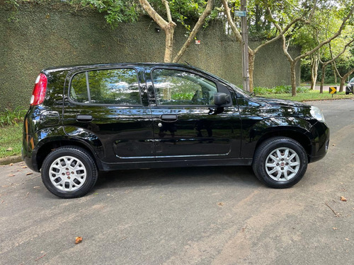 Fiat Uno Vivace/rua
