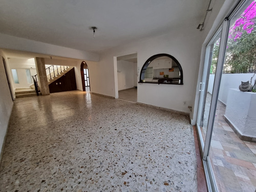 Imagen 2 de 23 de Casa En Magdalena Contreras 4 Rec 2 Baños Cajón