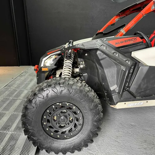 Can Am Maverick X Rc