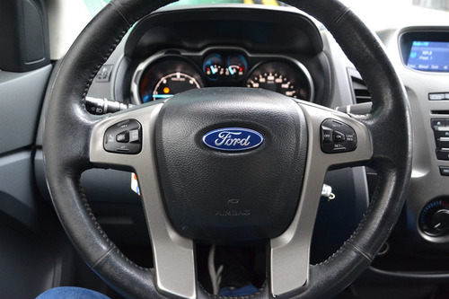 Imagen 4 de 25 de Ford Ranger Xlt 3.2 2015 4x2 / Unico Dueño / Permuto