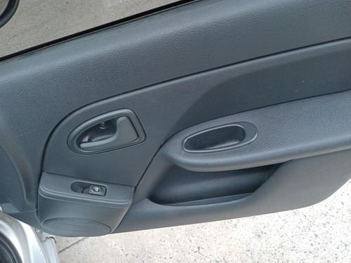 Renault Clio 1.2 Mío Authentique Pack