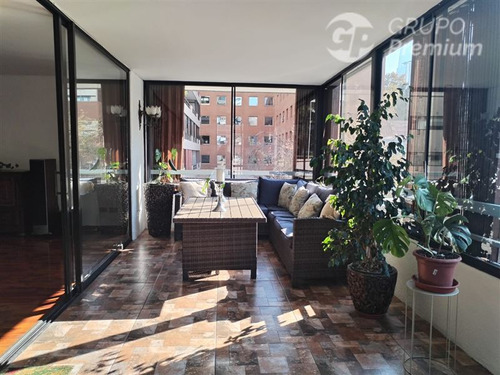 Departamento En Arriendo De 3 Dorm. En Las Condes