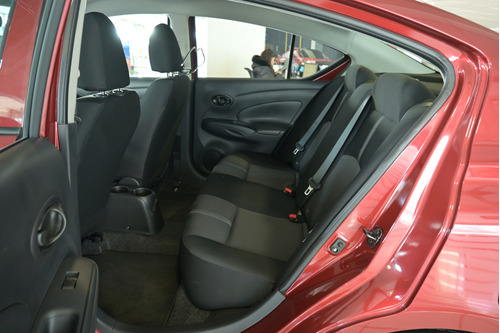 Nissan V-Drive 1.6 Mt A/C Audio