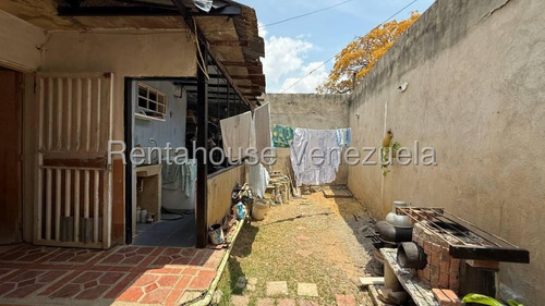 Venta Acogedora Casa Ubicada En Conjunto Cerrado,urb La Montanita Gabriela C