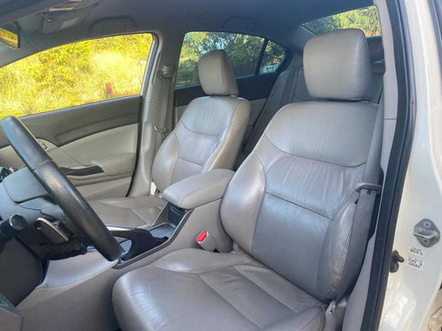 Imagem 10 de 11 de Honda Civic Lxr