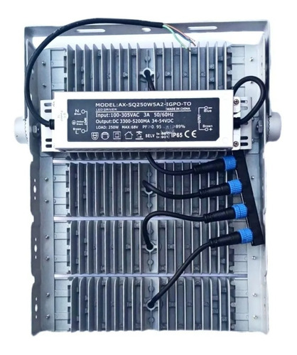 Imagen 2 de 3 de Reflector Led Industriales 250w Ip65 Para Exterior
