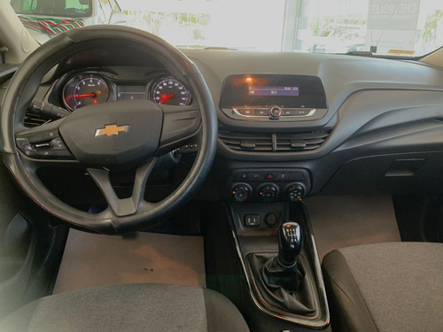 Imagen 4 de 11 de Chevrolet Onix 2021 Ls Tm